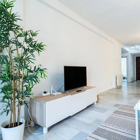 Faro's Marbella - Monte Paraiso Apartment *