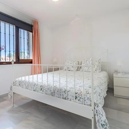 Faro's Marbella - Monte Paraiso Apartment *